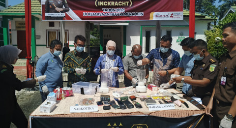 Kejari Merangin Musnahkan Barang Bukti Inkracht, Didominasi Sabu Sbanyak 2,1 Kilogram