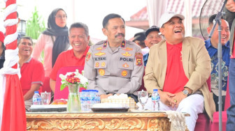 Wakapolda Jambi Saksikan Pawai Pembangunan dan Karnaval Kemerdekaan RI ke-81