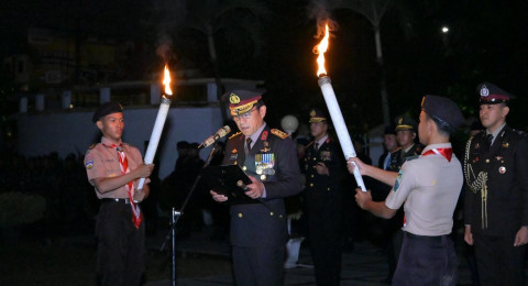 Kapolda Jambi Pimpin Upacara Renungan Suci di TMP Satria Bakti