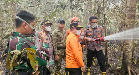 Polda Jambi Bersama Tim Gabungan Pantau Karhutla di TNBS, 5,5 Hektare Kawasan Hutan Masih dalam Penanganan